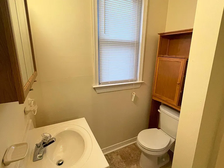 222 E Knight Ave #2 — Photo 10