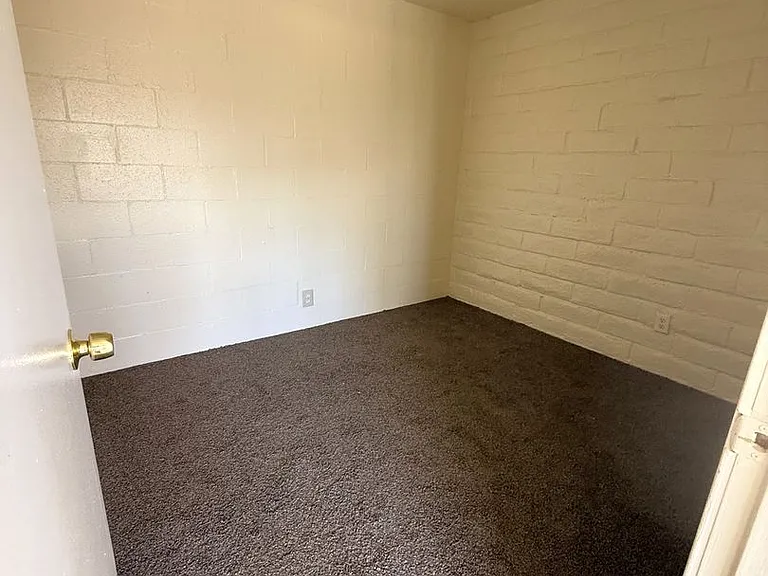 1678 Scott Ave. — Photo 6