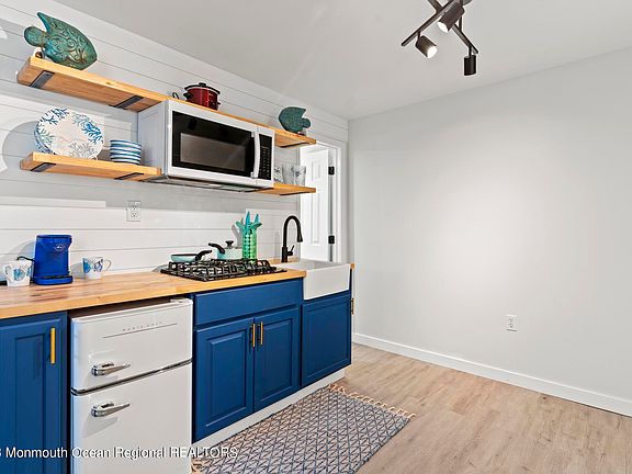 3rd image of 1007 Barnegat Ave #3