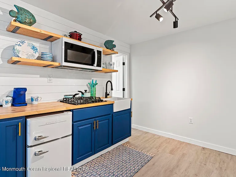 1007 Barnegat Ave #3 — Photo 3