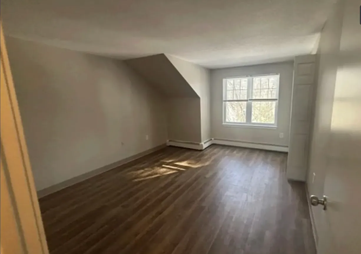 2 bed, 1.5 bath, 1000 sqft, $2,600 — Photo 4