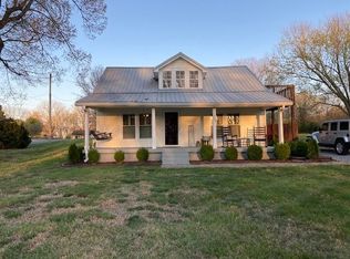 2009 Lake Rd, Greenbrier, TN 37073