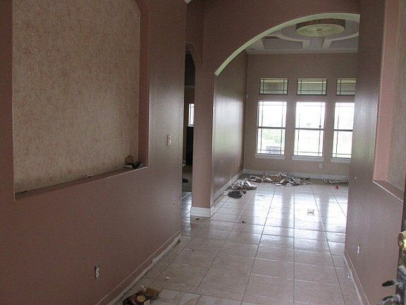 2nd image of 717 Palm Shores Dr