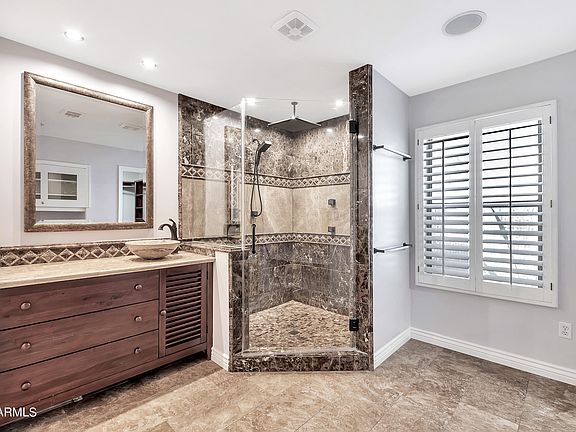 4th image of 5322 E FLORIAN Avenue