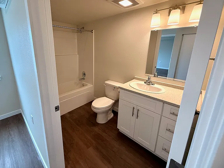 Northwood Apartments — Photo 5