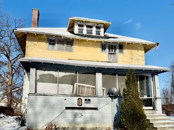 915 Burt St, Saginaw, MI 48607