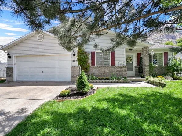 1454 N Lewis Peak Dr #950, Ogden, UT 84404