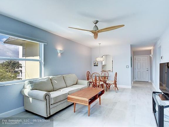 4th image of 3216 SE 8th St APT 304