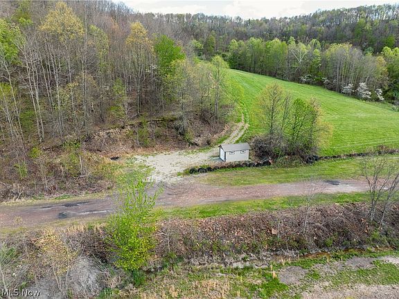 2nd image of Edwards Ridge Rd