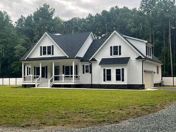 33304 Dogwood Ln, Wallops Island, VA 23337