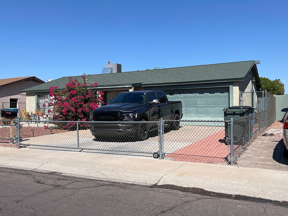 2nd image of 6936 W Catalina Dr