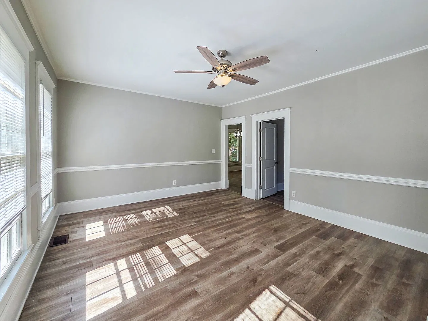 521 Everette Street — Photo 4