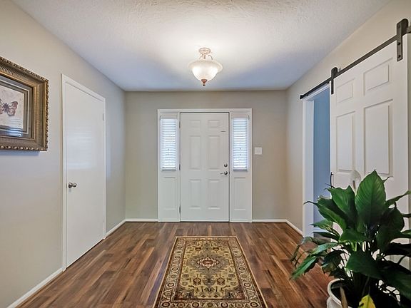 3rd image of 509 King George Dr
