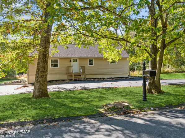 4912 Running Valley Rd, Stroudsburg, PA 18360