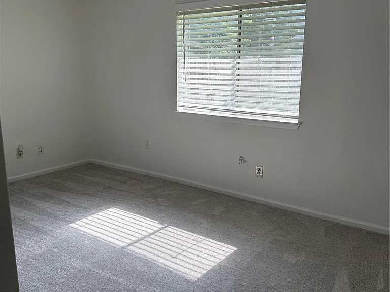 262 Coppersmith Dr — Photo 16