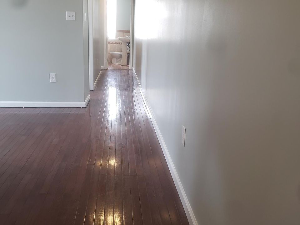 1st image of 1639 Cecil B Moore Ave #3R