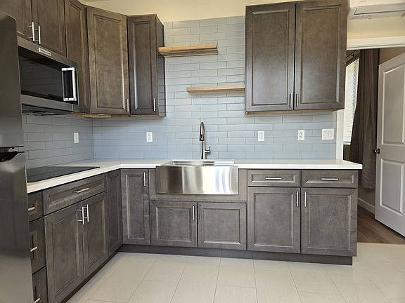 3rd image of 9907 Conejo Rd #2