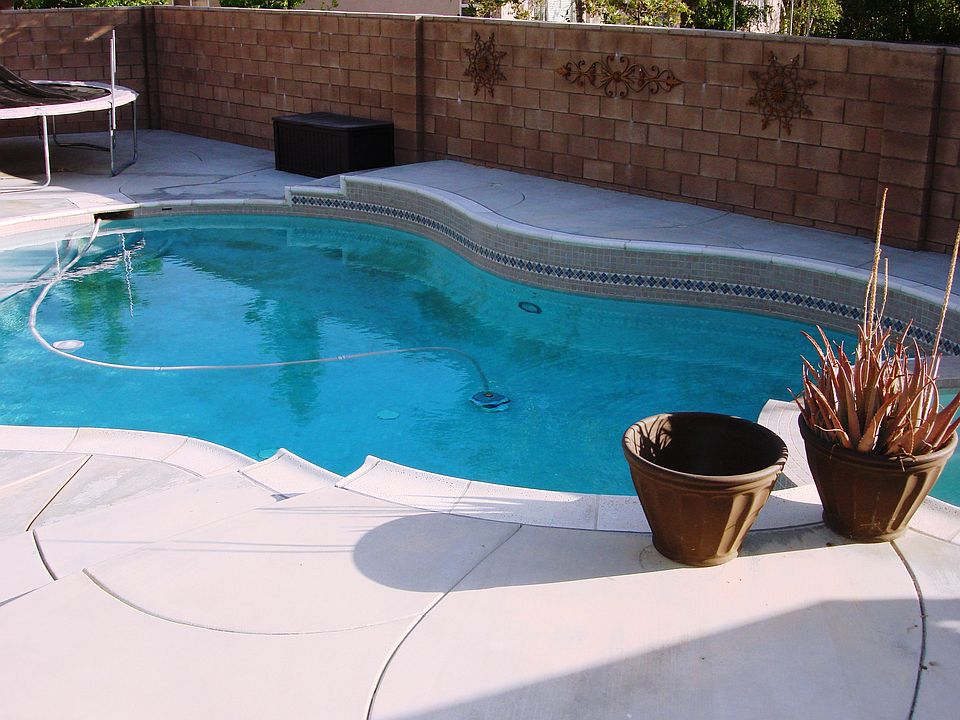 2nd image of 35512 Parkwood Ct