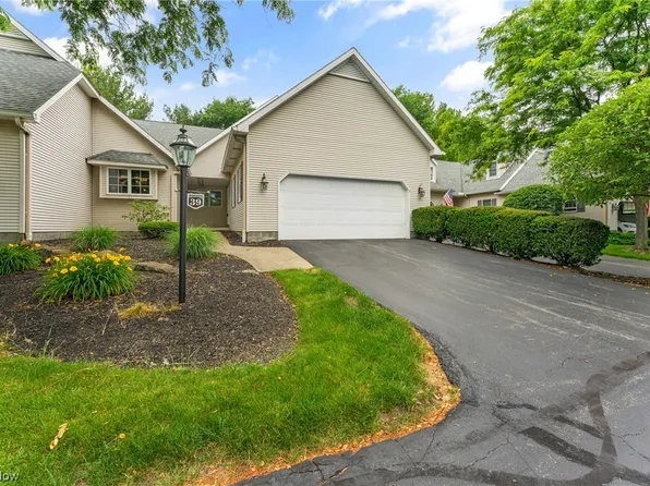 39 Fieldstone, Youngstown, OH 44514