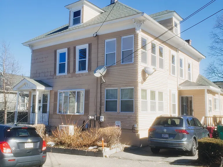 26 Arlington St #2 — Photo 1