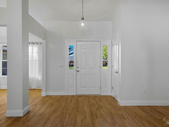 4th image of 1522 Oak Shore Dr