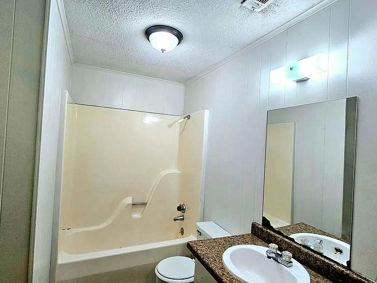 4415 County Road 1152 — Photo 13