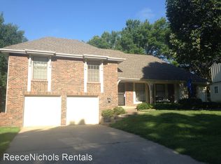 10324 Monrovia St, Overland Park, KS 66215