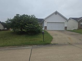 90 Saint Francis Dr, Troy, MO 63379