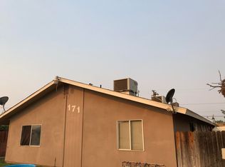 171 S Magnolia St, Woodlake, CA 93286