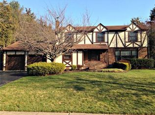 6 Redwood Rd, North Brunswick, NJ 08902