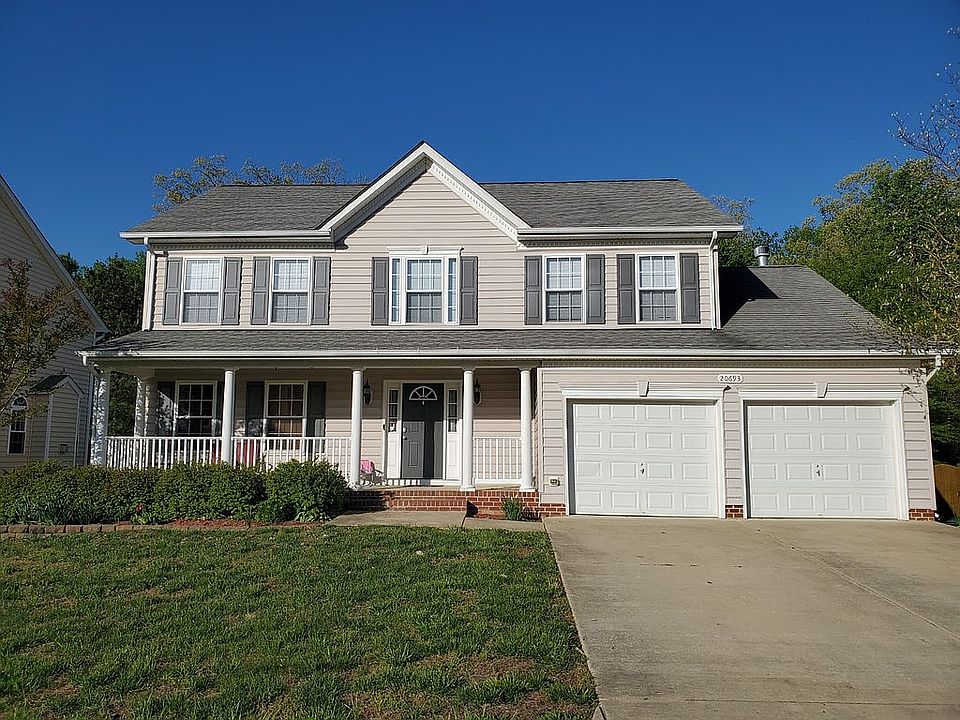 Exterior Front Street View