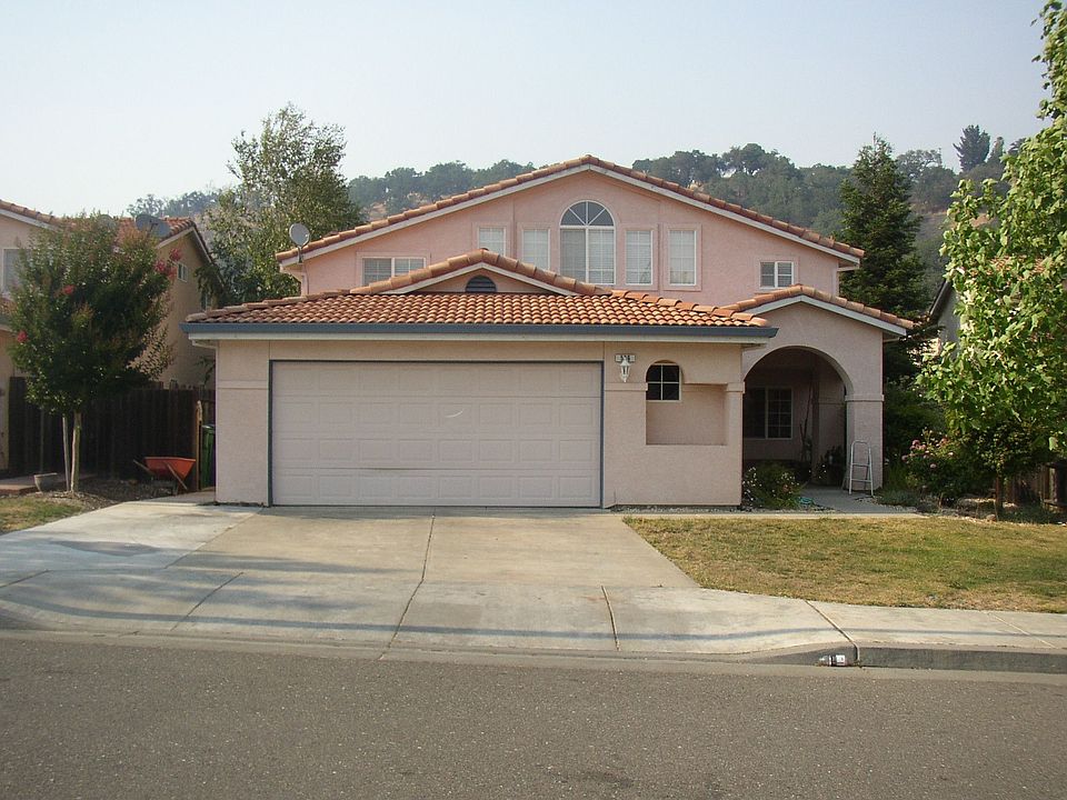 1st image of 536 Venezia Way