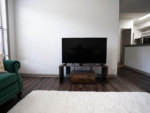 3rd image of 2050 Monroe Pl NE #2207