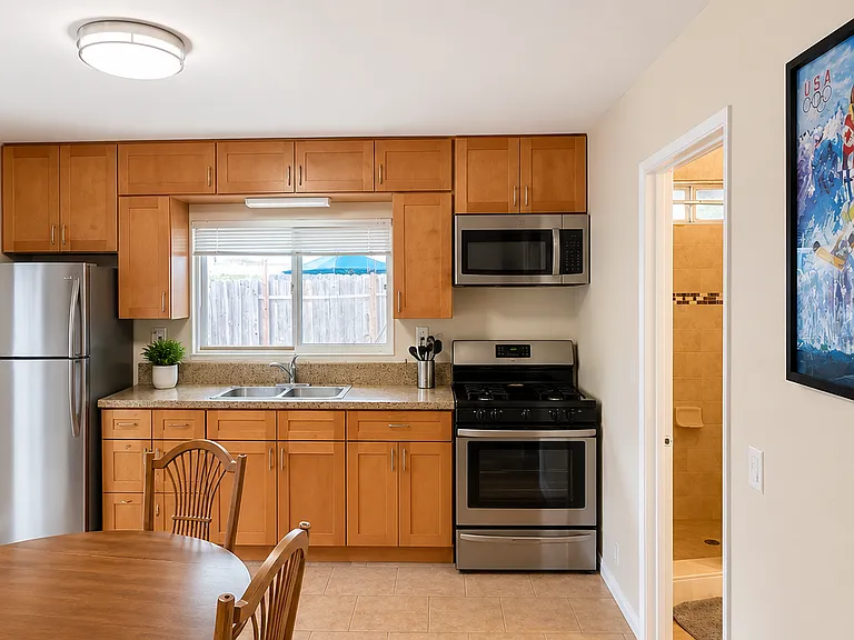 422 Garden St #B — Photo 1