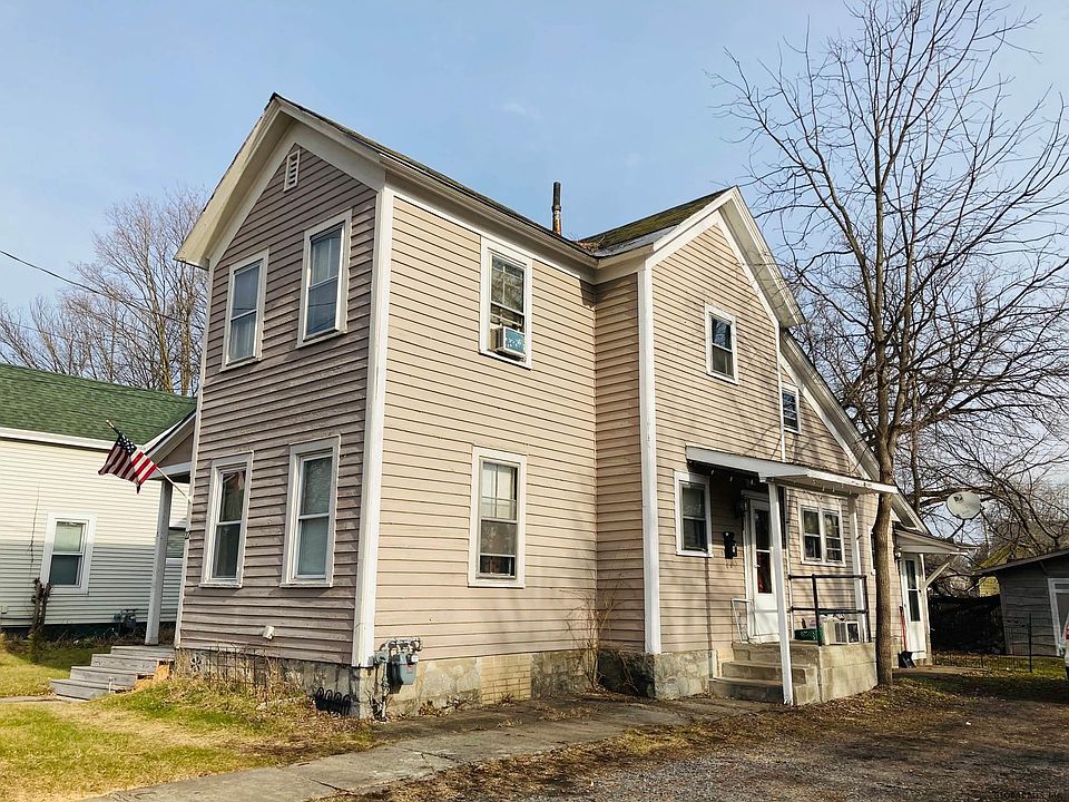 1st image of 22 Stevens St