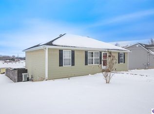 1691 W Elm Rd, Radcliff, KY 40160