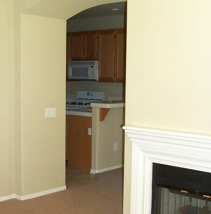 kitchen entry as seen from living room