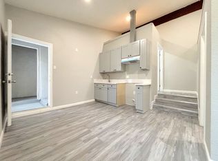 1414 E 61st St UNIT B, Los Angeles, CA 90001