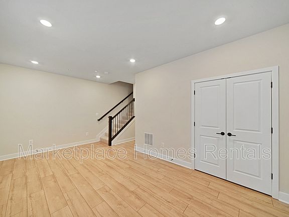 4th image of 4353 Laplata Ave