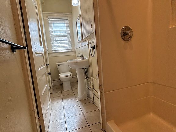 5th image of 2120 1st Ave APT 23