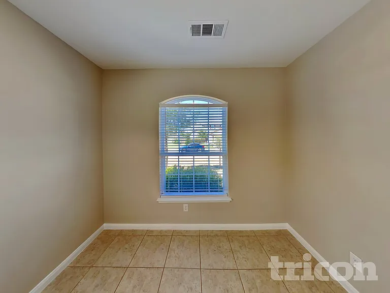 131 Mount Vernon Ln — Photo 6