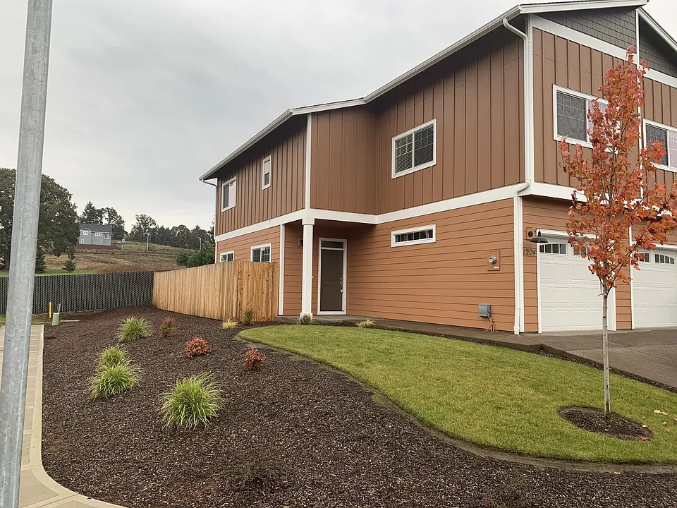 1204 Mariel Pl S #1204