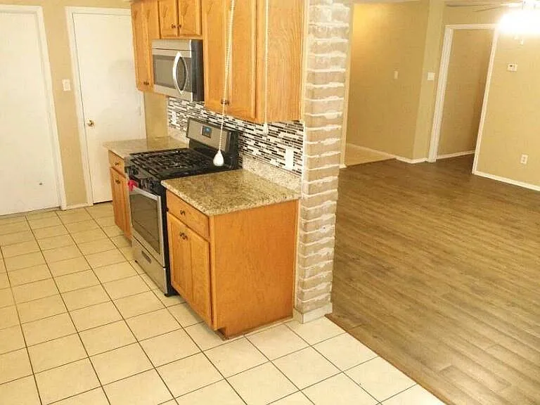5423 Deer Timbers Trl — Photo 4