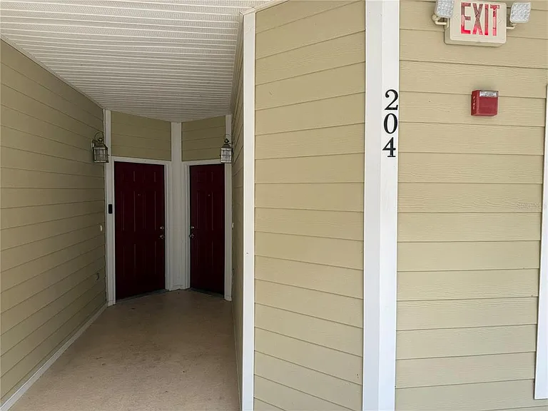 1500 NW 4th Ave #204 — Photo 2
