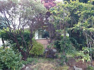 7002 Jones Ave NW, Seattle, WA 98117