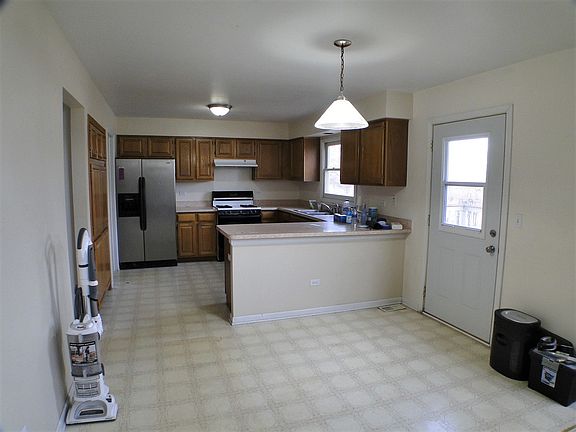 5th image of 2381 Cottonwood Dr