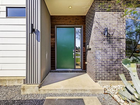 2nd image of 4823 Linnet Ln