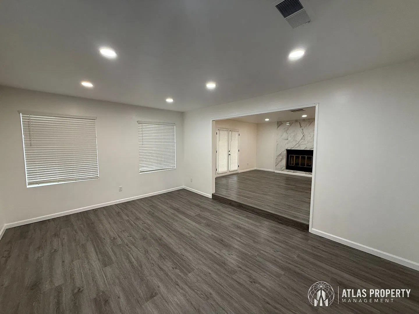 Beautiful 3 Bed/2 Bath NW Bakersfield Home w/ Paid Solar, Pool & Deposit Alternative Option — Photo 3