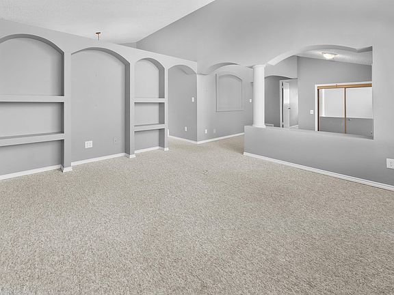 5th image of 4203 Ramsay Cres NW