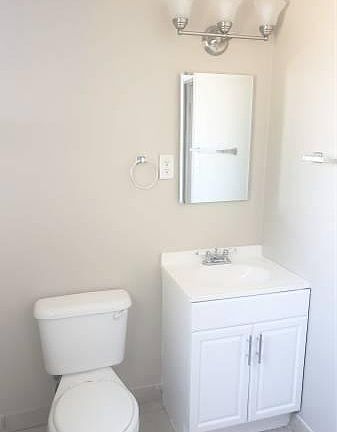 2nd image of 8831 Rosecrans Ave APT 21